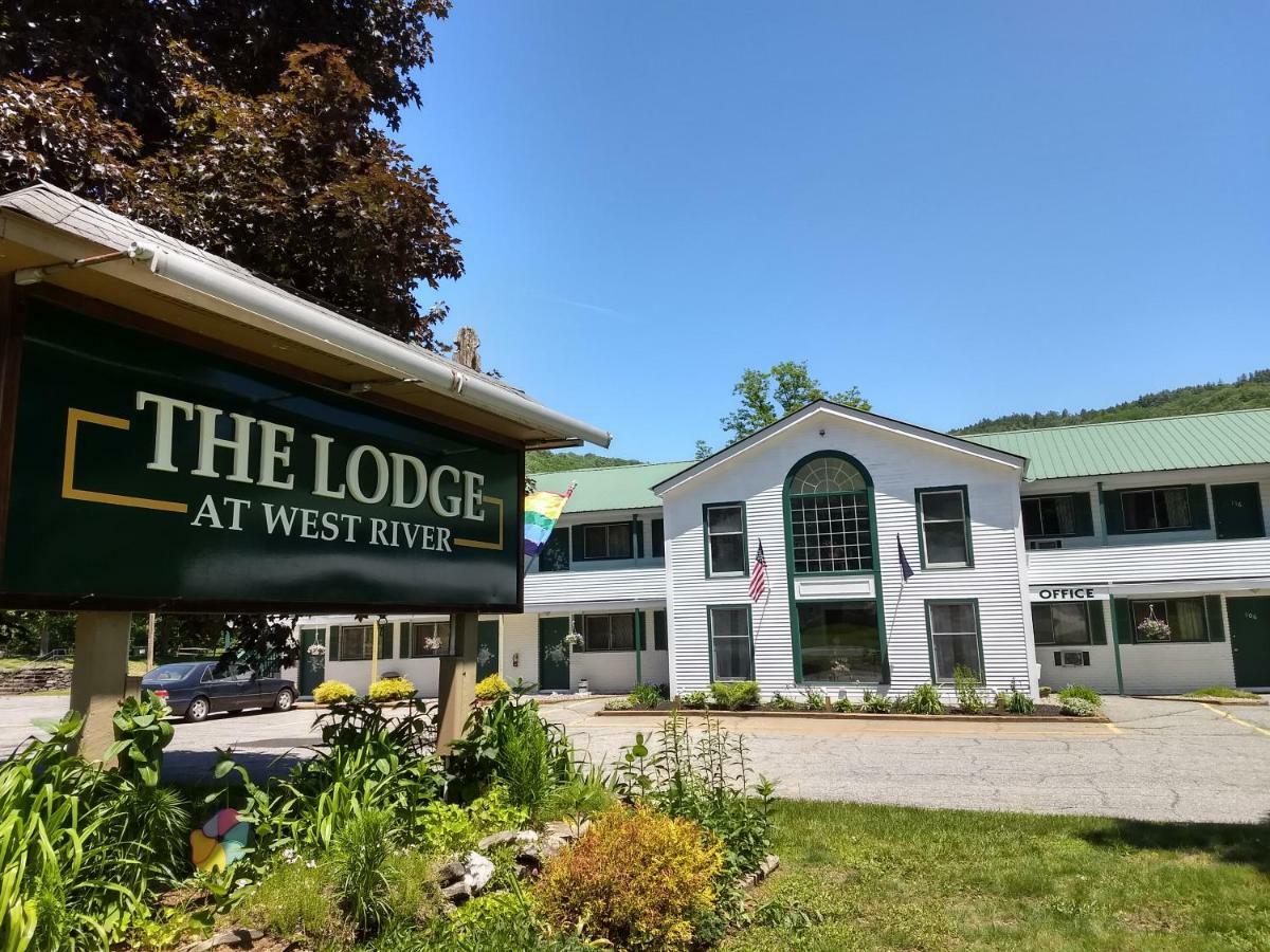 The Lodge At West River Newfane Exterior photo
