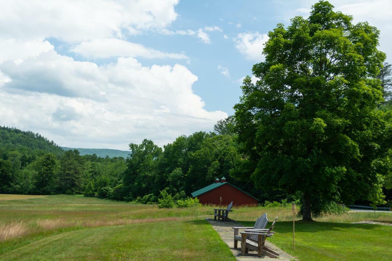 The Lodge At West River Newfane Exterior photo